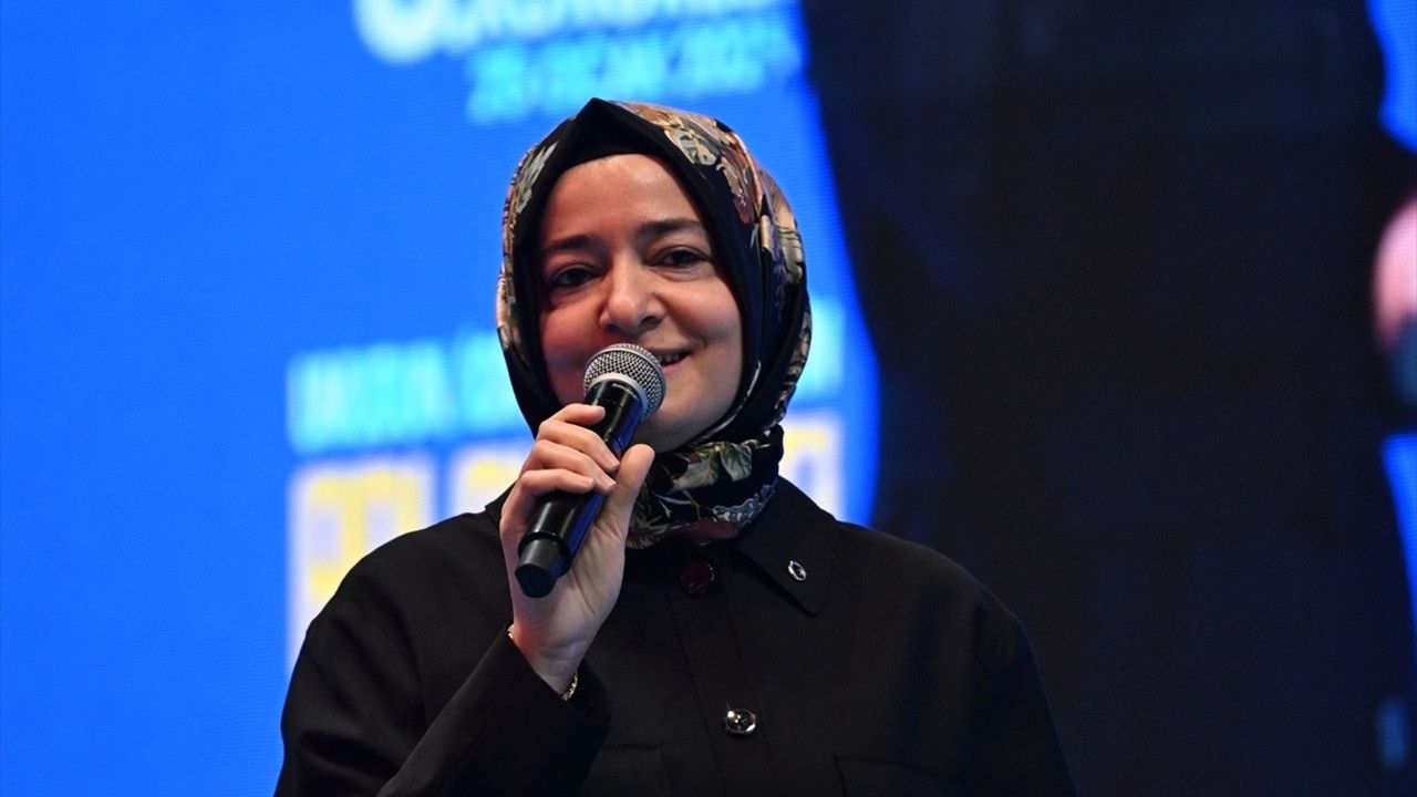 Ak Partili Kaya Türkiye'de Kadın Hareketini Başlatan Erdoğan'dır - Yazar Kadın