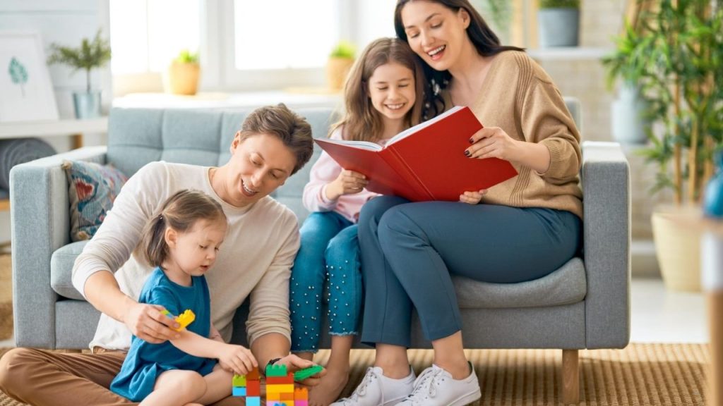 Aile İlişkilerinde Her Bireyin Üstlendiği Sorumluluklar Ve Önemi - Yazar Kadın
