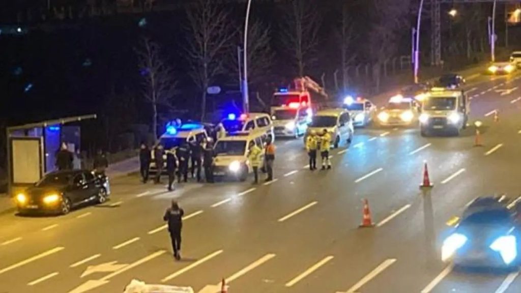 Ankara’da Sürücüyle Tartışıp Otomobilden Atlayan Kadın Hayatını Kaybetti - Yazar Kadın