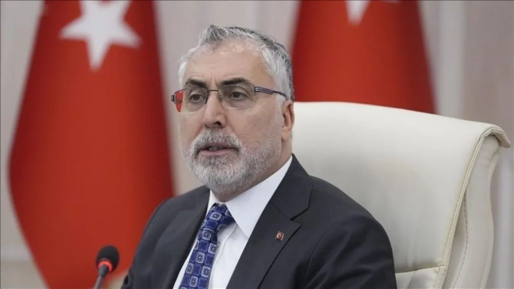 Çalışma Bakanı Vedat Işıkhan’dan Kadın İstihdamına Yönelik Açıklamalar - Yazar Kadın