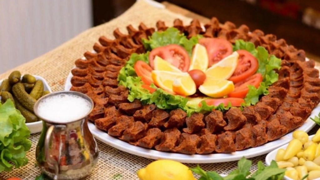 Evde Kolay Ve Lezzetli Etsiz Çiğ Köfte Nasıl Yapılır - Yazar Kadın