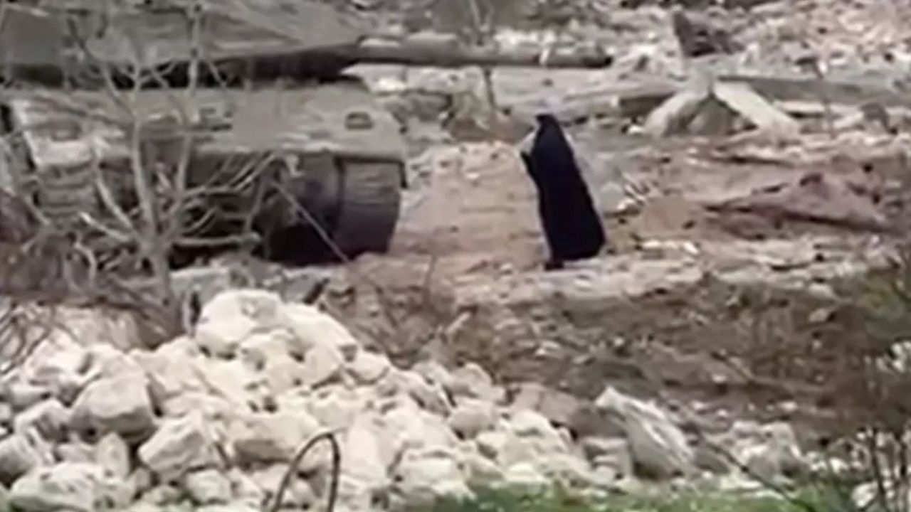 Lübnanlı Kadın, İsrail Askerlerine Meydan Okudu 15 Ölü, 83 Yaralı - Yazar Kadın