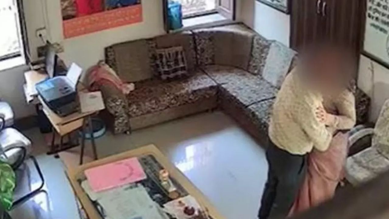 Okul Müdürü Ve Kadın Öğretmen Uygunsuz Görüntüler Nedeniyle Görevden Uzaklaştırıldı - Yazar Kadın