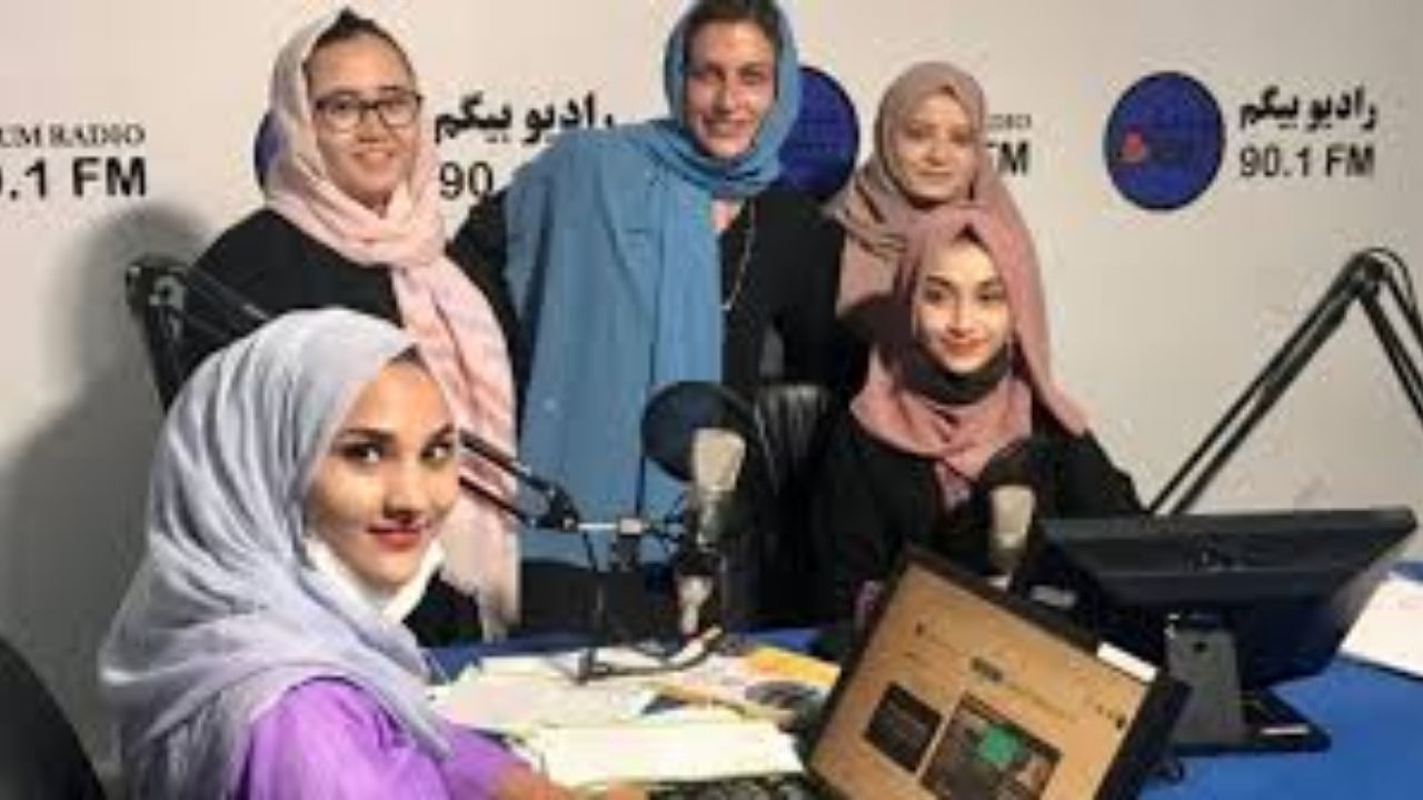 Afganistan’daki Tek Kadın Radyosu Radyo Begum Taliban Tarafından Kapatıldı - Yazar Kadın