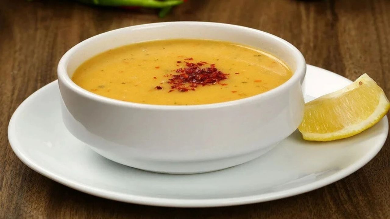 Baharatlı Mercimek Çorbası Kış Aylarının Vazgeçilmezi Mi Olmalı - Yazar Kadın