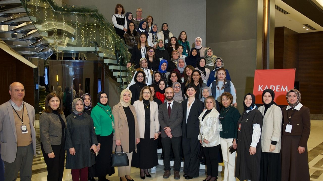 Kadın Kooperatifleri Çeşme’de Bir Araya Gelerek Güçlü Dayanışma Ve Ekonomik Kalkınma İçin Adım Attı - Yazar Kadın