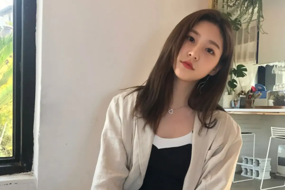 Guney Koreli Oyuncu Kim Sae Ron Evinde Olu 18382676 6700 Amp - Yazar Kadın