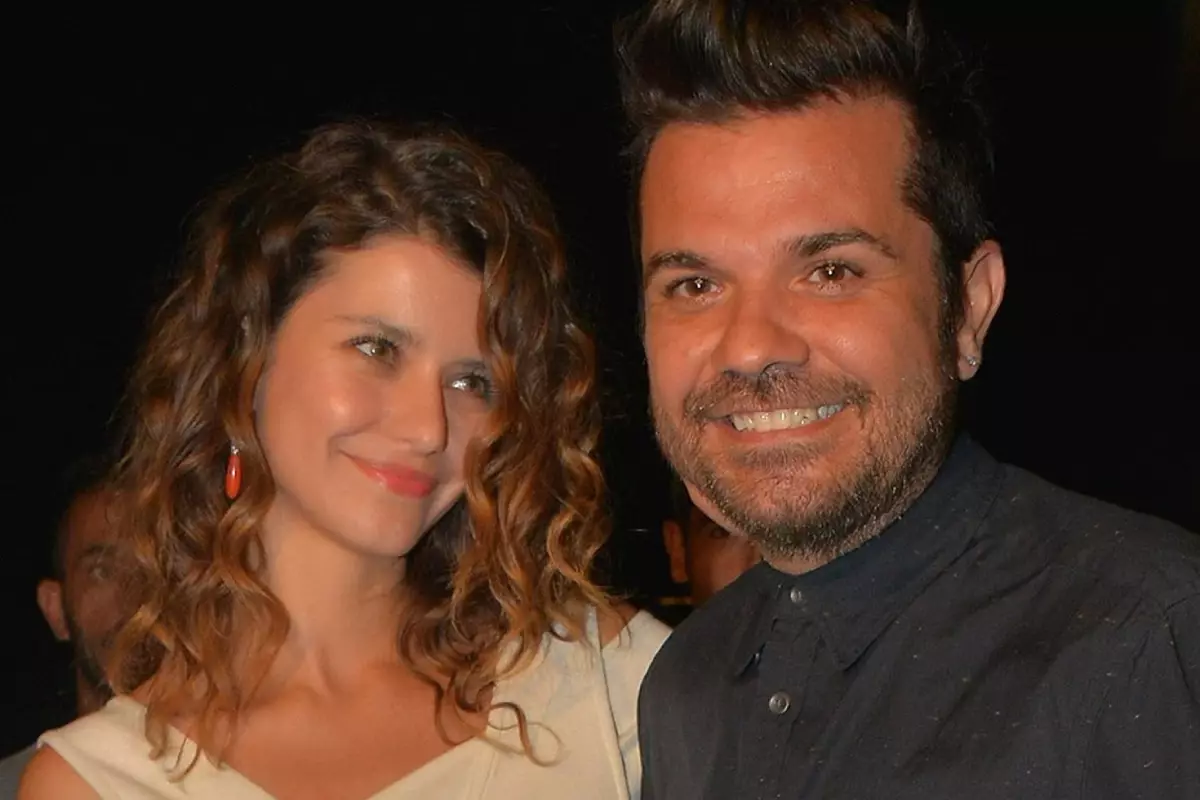 Kenan Dogulu Beren Saat In 41 Yasini Kutladi 18410860 8478 Amp - Yazar Kadın