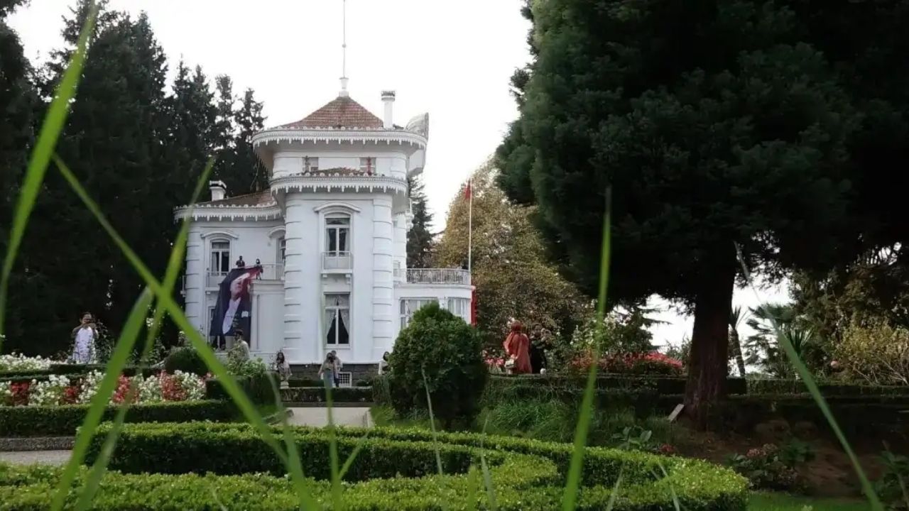 Atatürk Köşkü Trabzon’un Tarihi Ve Doğal Zenginliği - Yazar Kadın