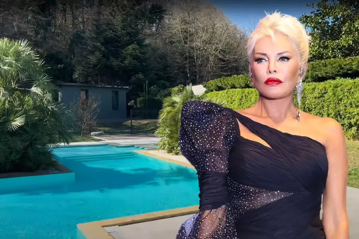 Ajda Pekkan Ultra Luks Villasinin Kapilarini Ilk 18451322 384 Amp - Yazar Kadın