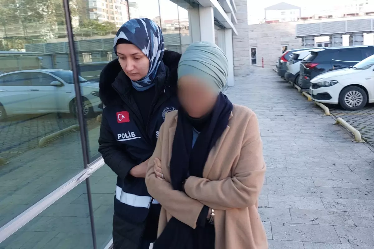 Kiziyla Iftara Gitme Tartismasinda Araya Giren 18427976 3240 Amp - Yazar Kadın
