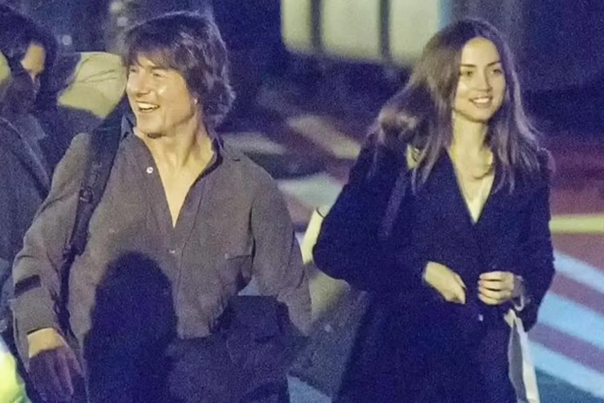 Tom Cruise Kendisinden 26 Yas Kucuk Ana De 18455451 5046 Amp - Yazar Kadın