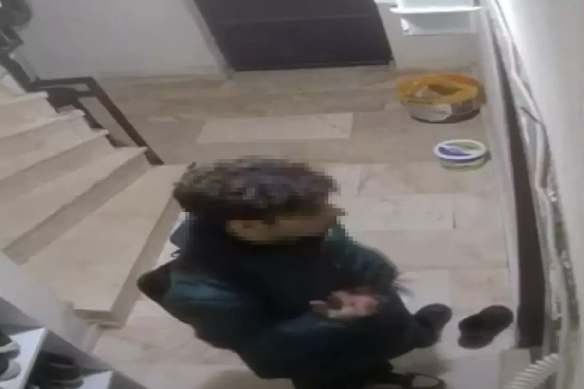 17 Yasindaki Saldirgan Sevgilisini Bicakladigi 18508231 1891 Amp - Yazar Kadın