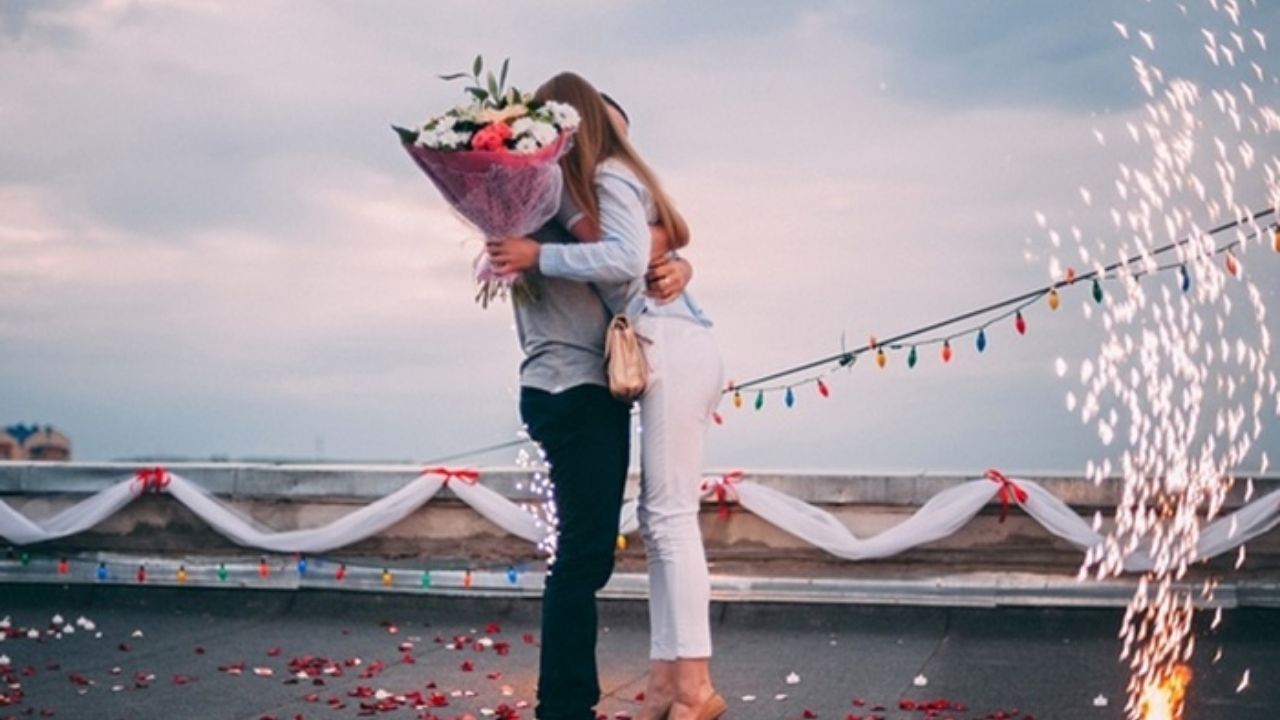 Bir Kadına Evlilik Teklifi Yapmanın İpuçları Romantik Ve Unutulmaz Bir An Yaratmak - Yazar Kadın