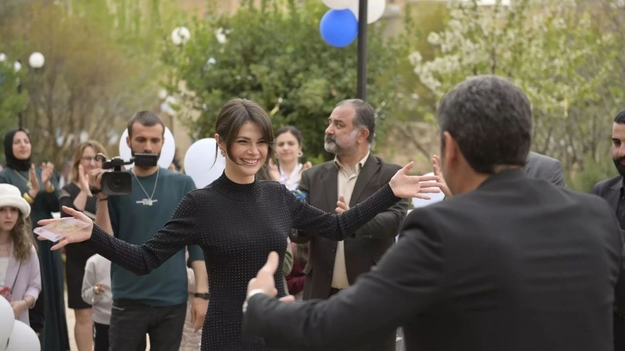 Uzak Şehirde Reyhani Rüzgârı Aşkın Ritmi Mardin Sokaklarında Yankılandı! - Yazar Kadın
