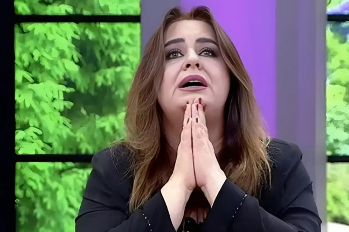 Ayse Mine Ameliyat Masasina Yatti Tam Bes Saat 18533665 5682 Amp - Yazar Kadın