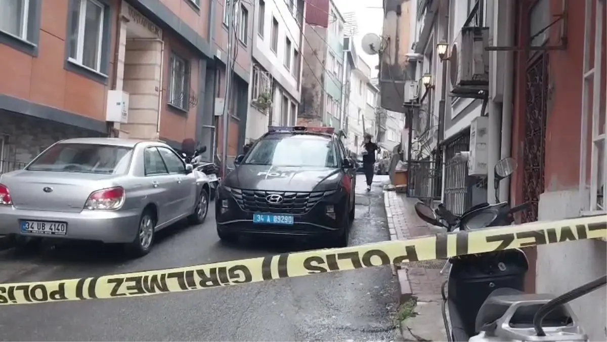 Sisli De Silahli Saldiri Hamile Kadinla 18496969 7912 Amp - Yazar Kadın