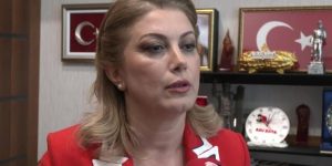 Kadın Muhtarın Gözaltına Alınmasına Tepki: CHP’li Kaya “Onu Vermeyeceğim” Diyerek Engelledi