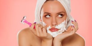 Kadınlarda Tüylenme Problemi: Hormonal Dengesizliklerin Rolü