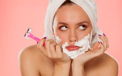 Kadınlarda Tüylenme Problemi: Hormonal Dengesizliklerin Rolü