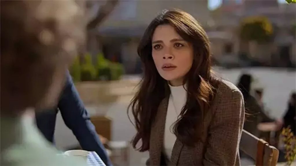 Sinem Ünsal’dan Samimi Açıklamalar “uzak Şehir Benim İçin Dönüm Noktası Oldu” - Yazar Kadın
