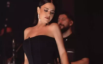 Simge Sağın, ablasının ölümüyle sarsılarak sahnede zor anlar yaşadı.