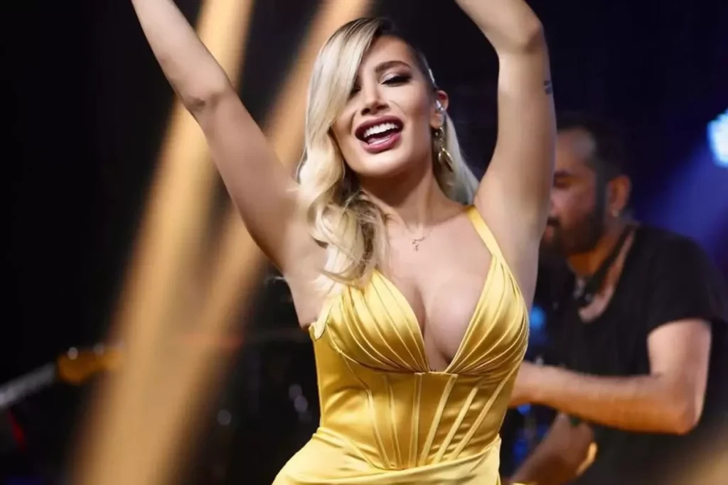 Irem Derici Den Sevgilisine Sasirtan Teklif 18633029 3339 Amp - Yazar Kadın