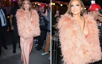 Jennifer Lopez konserde sütyensiz frikik verdi