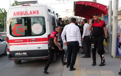 Otobüste tartışan kadınlar indikleri durakta bıçaklandı