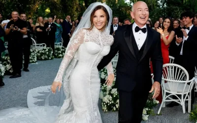 Jeff Bezos’un eşine dudak uçuklatan düğün hediyesi: Uzayda romantik yolculuk!