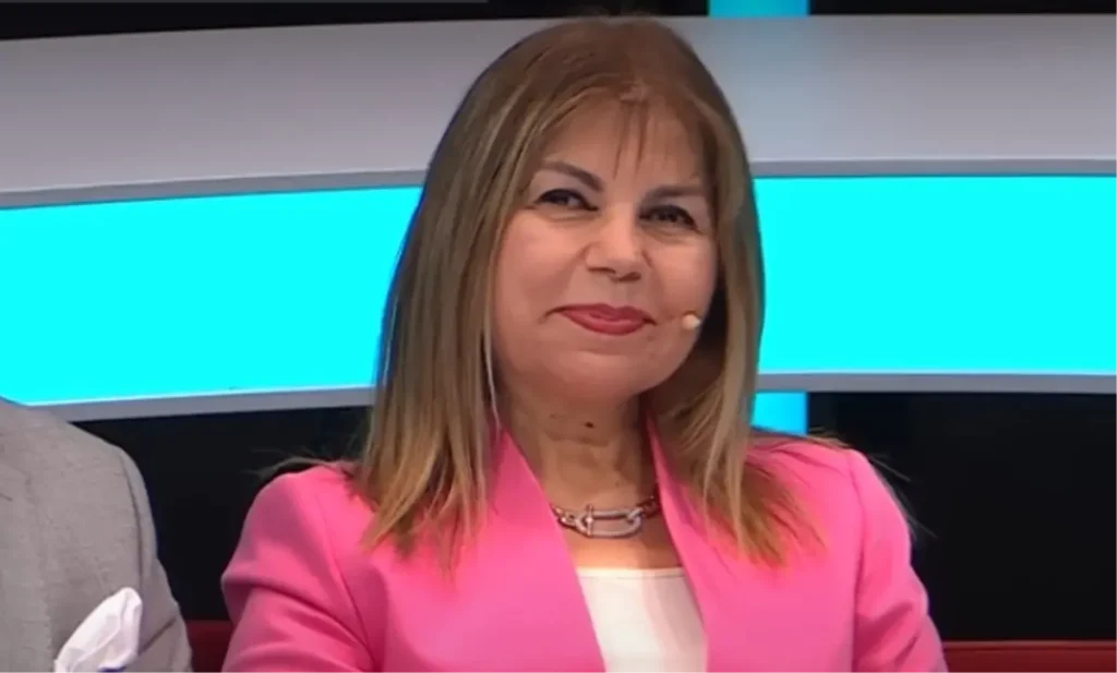 Muge Anli Avukat Sevki Sozen In Esi Kim Kac 18733381 2599 Amp - Yazar Kadın