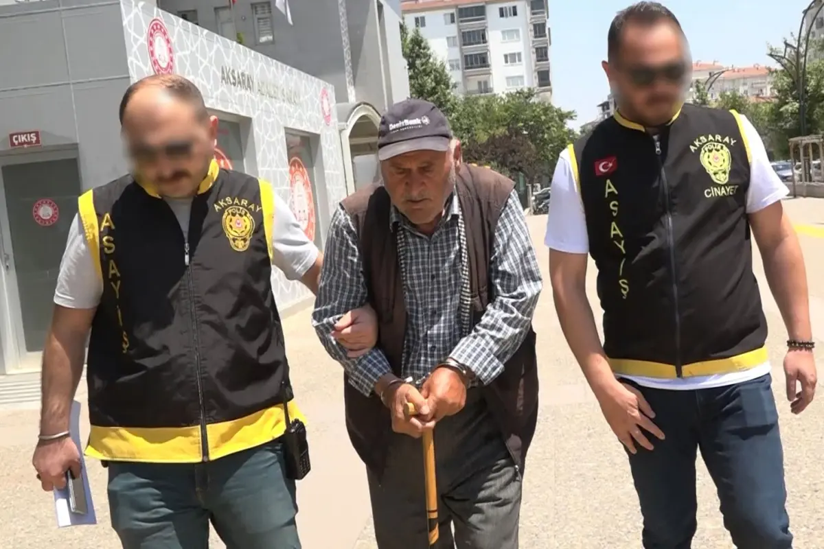 Esini Vuran 75 Yasindaki Adamdan Sok Eden Savunma 18893205 1562 Amp - Yazar Kadın
