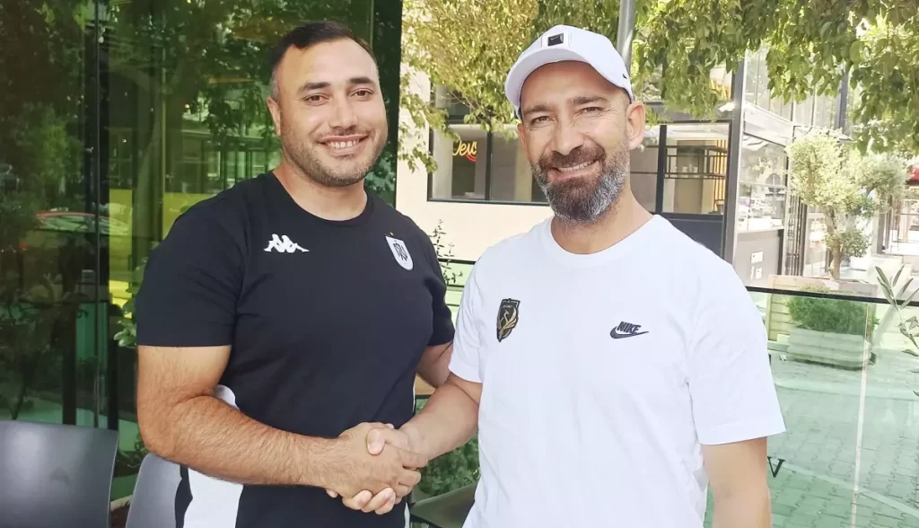 Kadin Futbolunun Sampiyon Hocalari Tiran Da 18903713 Amp - Yazar Kadın