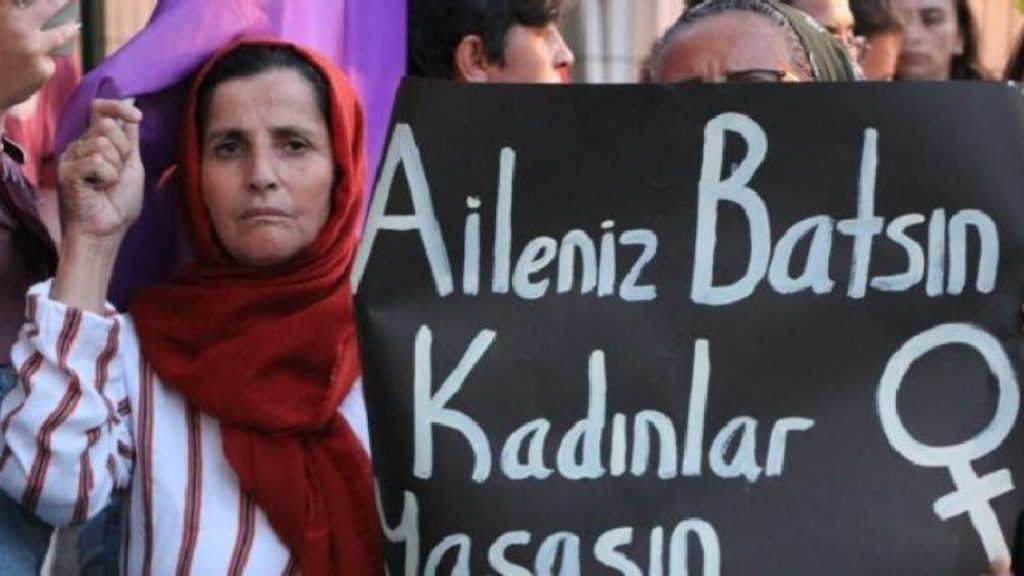 Kadın Cinayetlerine Karşı Feministler, Nigina Sattarova İçin Ümraniye’de Yürüdü - Yazar Kadın