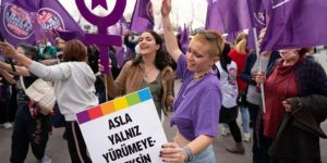 Kadınlar Sesini Yükseltiyor: Tacize Karşı Dayanışma Güçleniyor