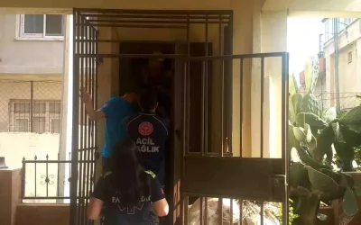 Hatay’da asansörde sıkışan yaşlı kadın ve çocuk kurtarıldı