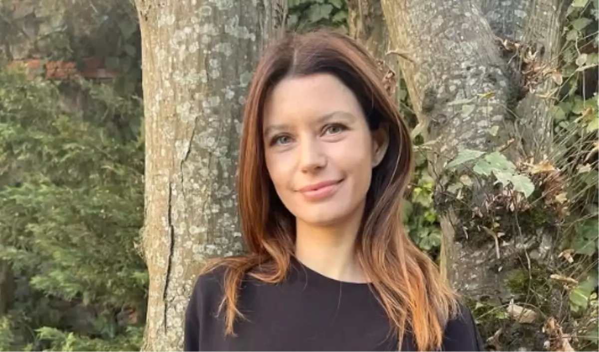 Beren Saat Hamile Mi 18907368 9256 Amp - Yazar Kadın