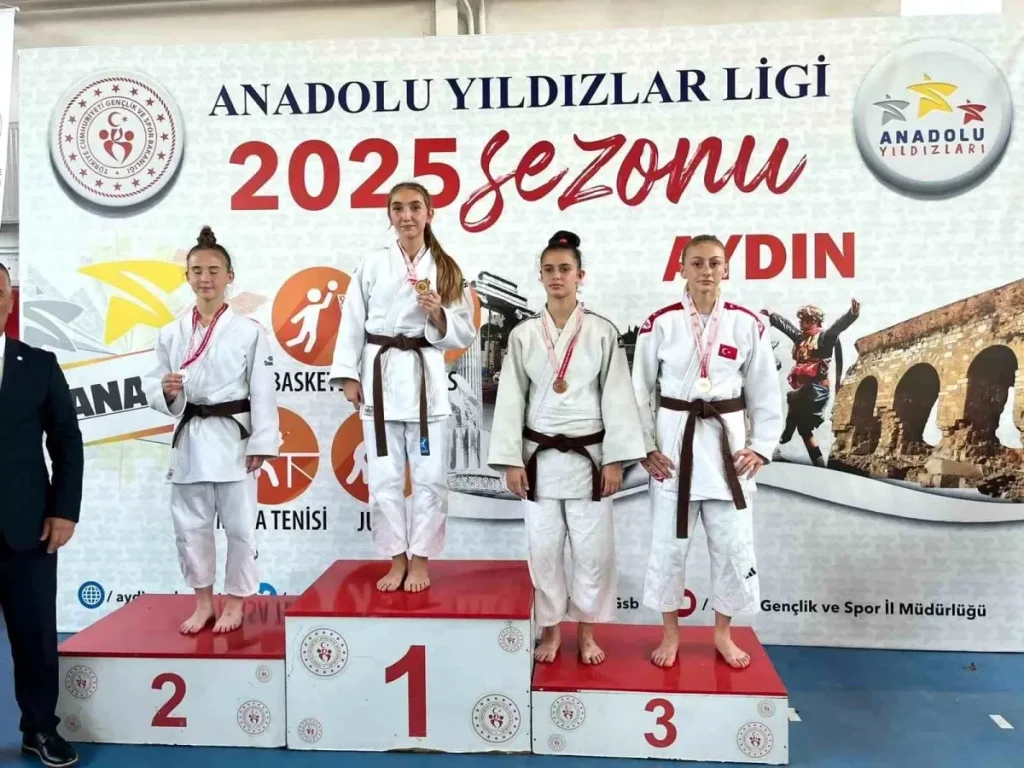 Duzce Nin Judoculari Turkiye Ucuncusu Oldu 18964197 Amp - Yazar Kadın