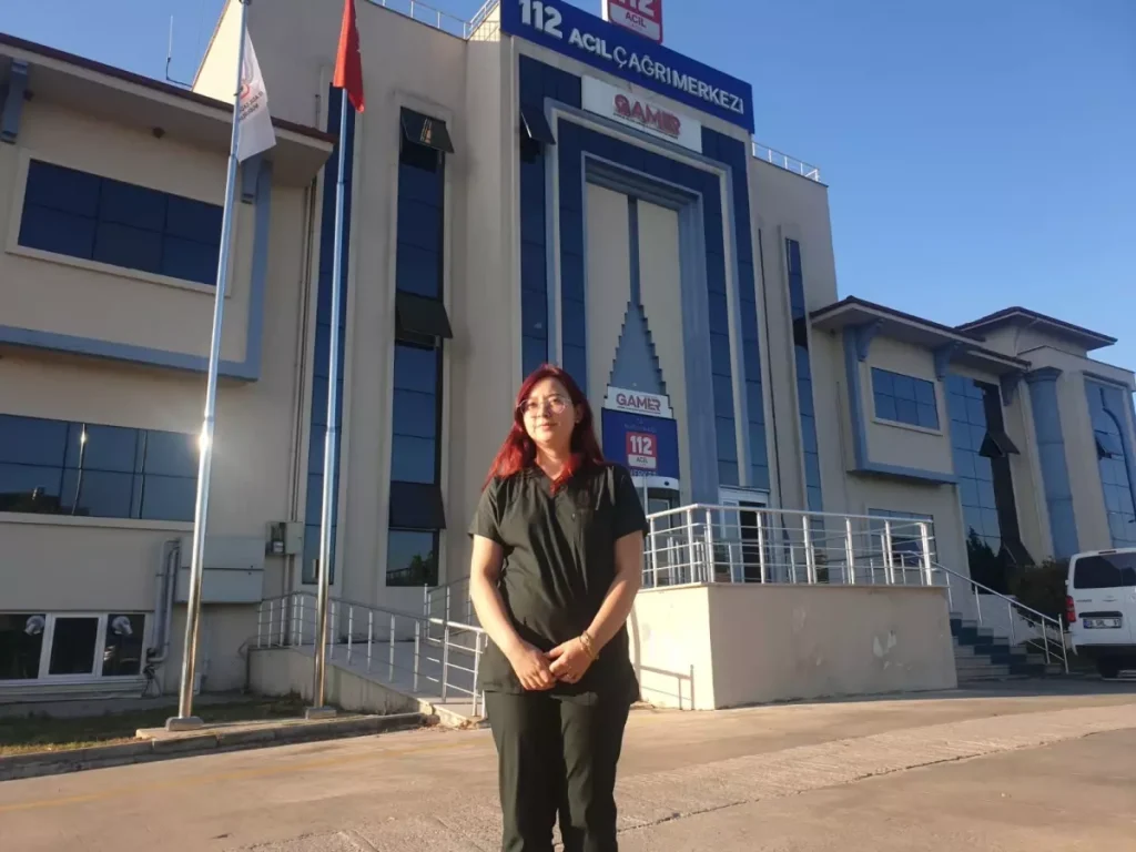 112 Hekimi Telefonla Yonlendirdi Heimlich Ve 19030826 Amp - Yazar Kadın