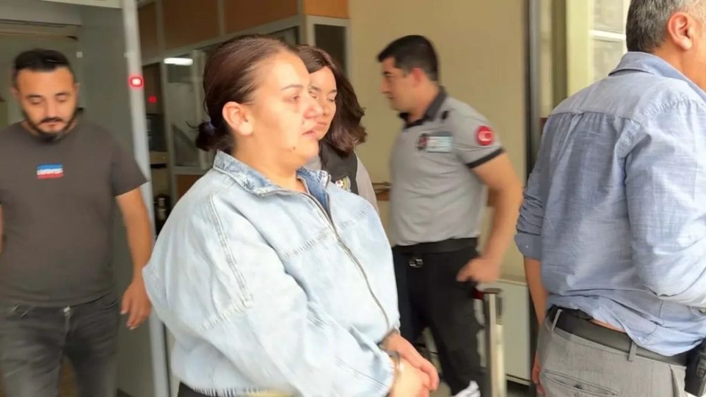 Aydın'da Uyuşturucu Ticareti Yapan Kadın Yakalandı - Yazar Kadın