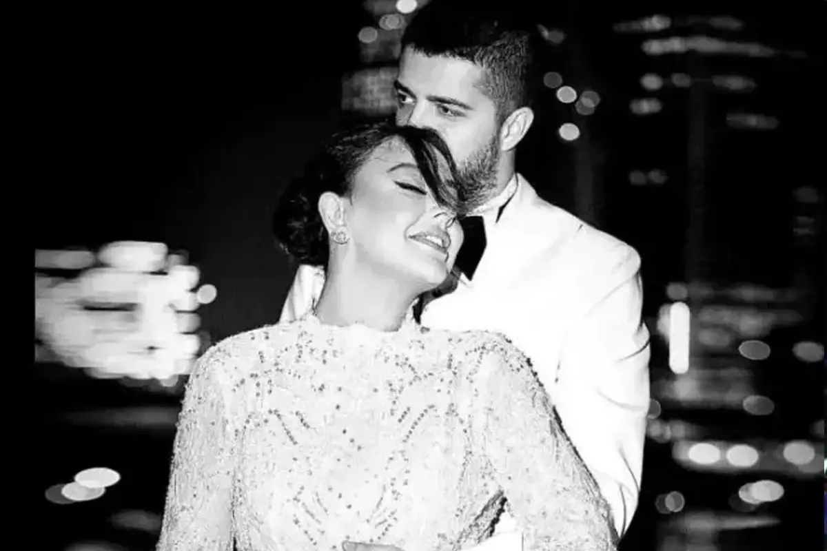 Ebru Gundes Ve Murat Ozdemir Bosandi 19091814 9039 Amp - Yazar Kadın