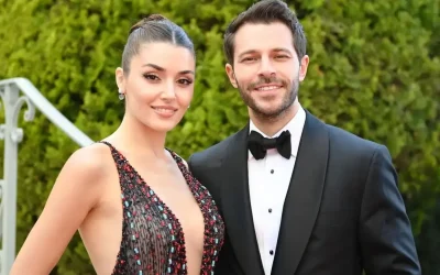 Hande Erçel’in banyo pozu: Karın kasları şaşırttı