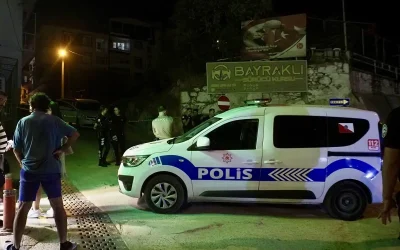 İzmir’de Eşi Yaralayan Adam Rehin Alındı: Kanlı Olay!