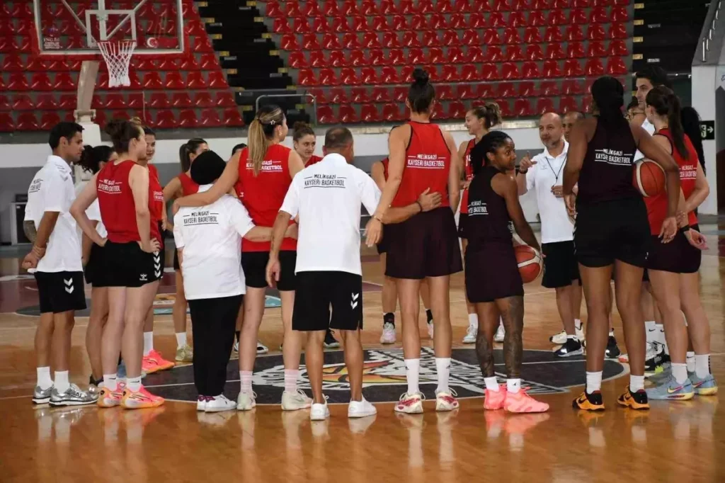 Melikgazi Basketbol Yeni Sezona Hazirlaniyor 19038159 Amp - Yazar Kadın