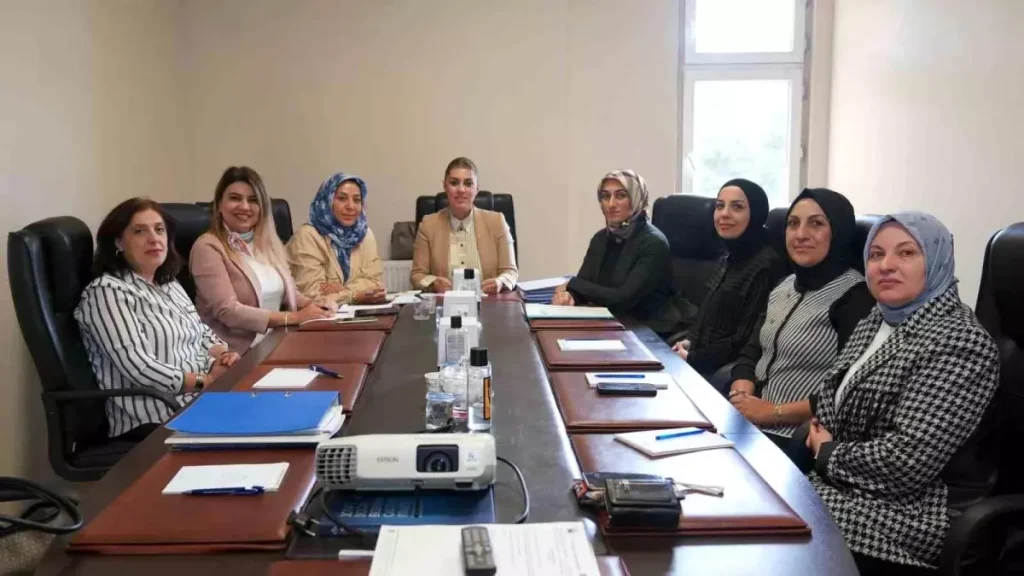 Tarimda Kadin Eli Projesi Masaya Yatirildi 19076674 Amp - Yazar Kadın
