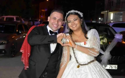 Taylandlı Gelin Aylin ve Tavaslı Gökhan, Renkli Düğün Töreniyle Birleşti