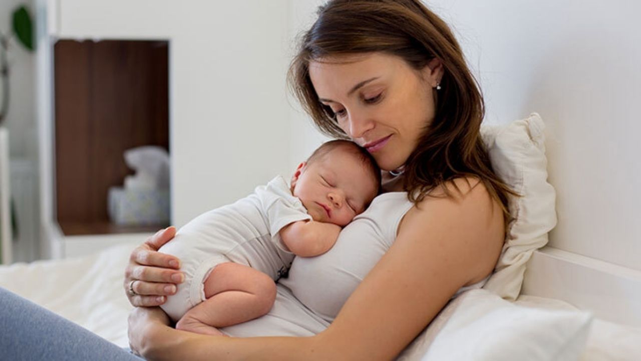 Doğumdan Sonra Adet Ne Zaman Başlar Anneler İçin Rehber - Yazar Kadın