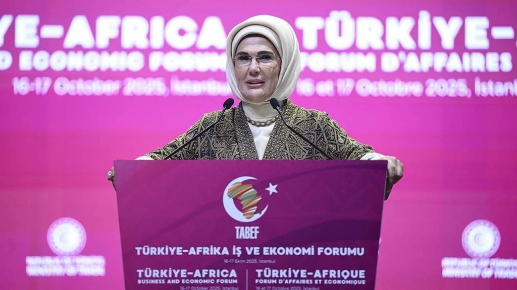 Emine Erdoğan “kadınlar, Yeni Bir Dünyanın Mimarı Olacak” - Yazar Kadın