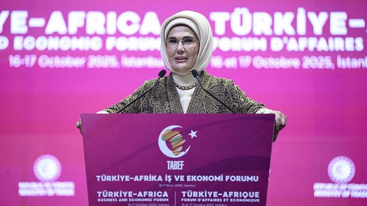 Emine Erdoğan “kadınlar, Yeni Bir Dünyanın Mimarı Olacak” - Yazar Kadın