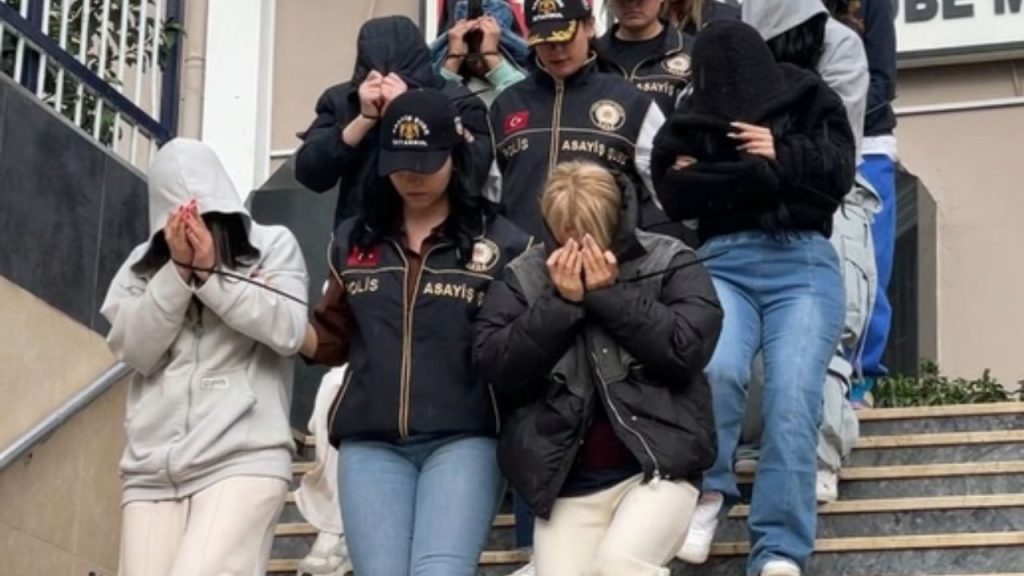 İstanbul Merkezli Fuhuş Operasyonunda 16 Tutuklama! - Yazar Kadın